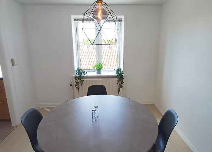 Apartamento Grand 4 Persons Family 30 With Free Parking Hjørring