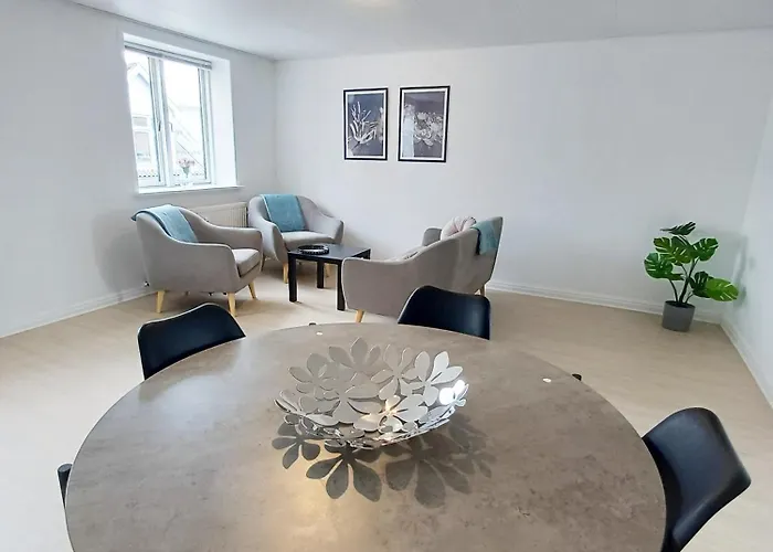 Grand 4 Persons Family 30 With Free Parking Apartamento Hjørring